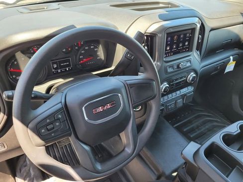 New 2025 GMC Sierra 2500 Pro image 7