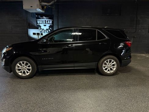 Used 2019 Chevrolet Equinox LT AWD/4WD image 2