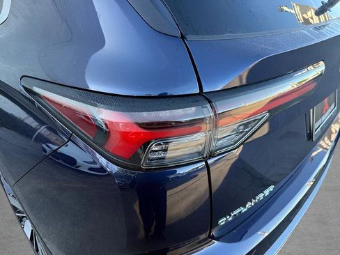 New 2026 Mitsubishi Outlander SE image 33