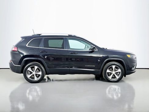 Used 2019 Jeep Cherokee Limited AWD/4WD image 9