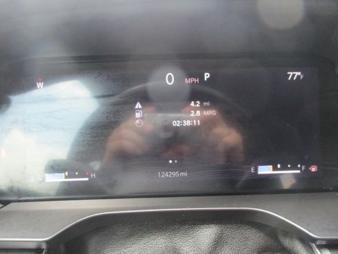Used 2021 Jeep Grand Cherokee L Laredo AWD/4WD image 23