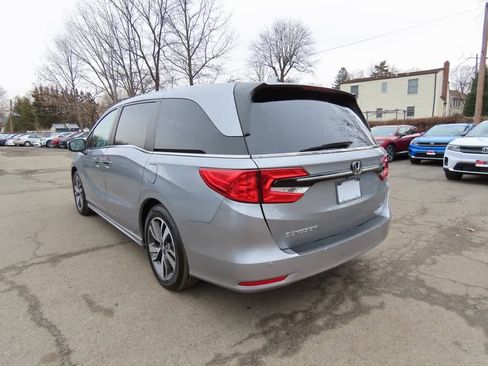 Certified 2023 Honda Odyssey Touring image 4
