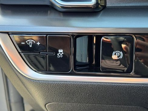 Certified 2023 Kia Sportage EX image 24