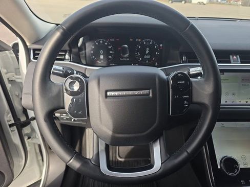 Used 2020 Land Rover Range Rover Evoque SE image 18