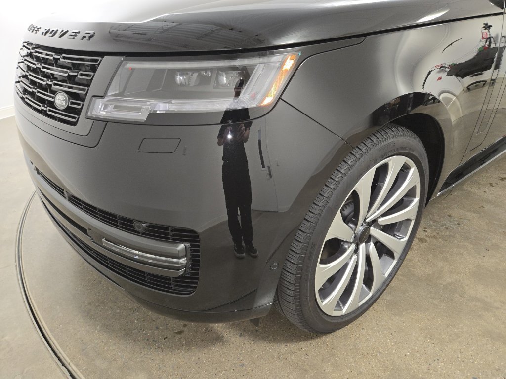 Used 2026 Land Rover Range Rover SE AWD/4WD image 11