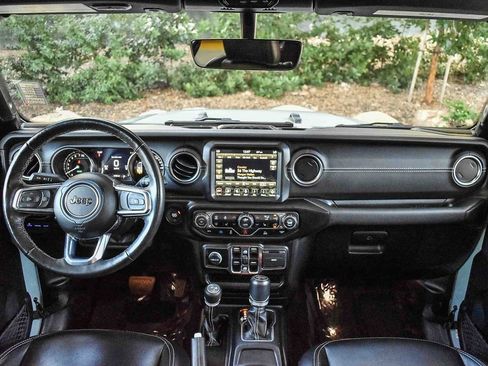 Used 2023 Jeep Wrangler Unlimited Sahara w/ Cold Weather Group image 12