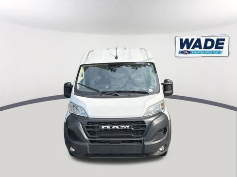 Used 2025 RAM ProMaster 2500 w/ Convenience Group FWD image 2