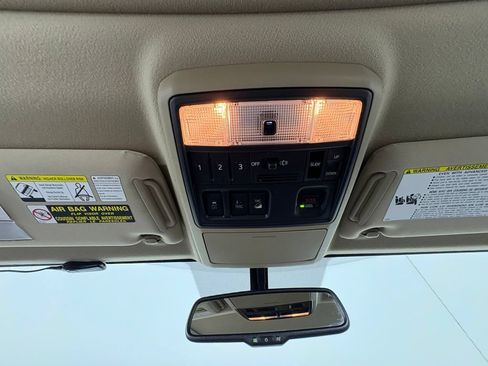 Used 2013 Toyota 4Runner Limited AWD/4WD image 21