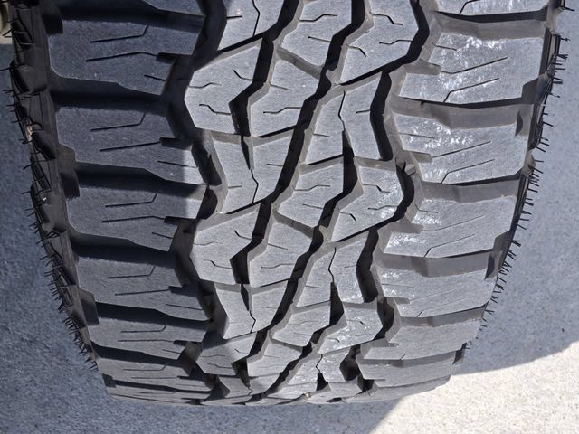 Used 2023 RAM 1500 Laramie AWD/4WD image 16
