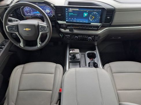 Used 2025 Chevrolet Silverado 1500 LTZ AWD/4WD image 5