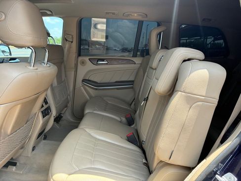 Used 2013 Mercedes-Benz GL 450 4MATIC image 30