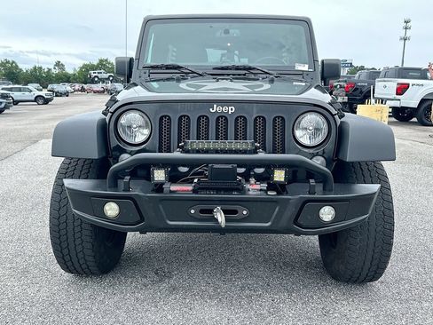 Used 2018 Jeep Wrangler Unlimited Sport S AWD/4WD image 5
