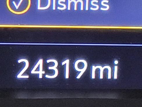 Certified 2023 Buick Envision Avenir image 2