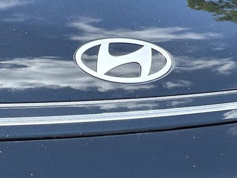 New 2026 Hyundai Kona Limited FWD image 10