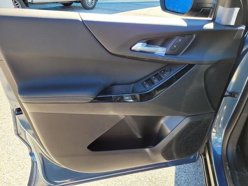 New 2026 Chevrolet Equinox LT image 12