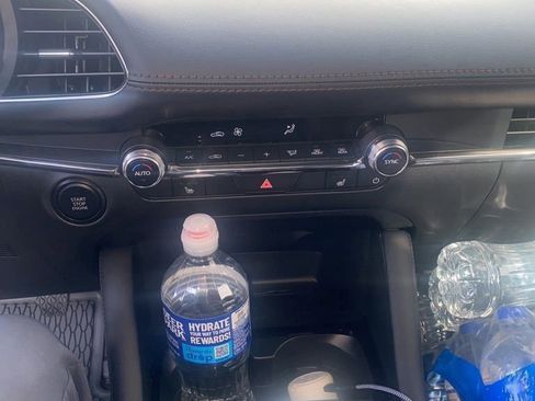 Used 2026 MAZDA MAZDA3 2.5 S Hatchback w/ Premium Pkg image 7