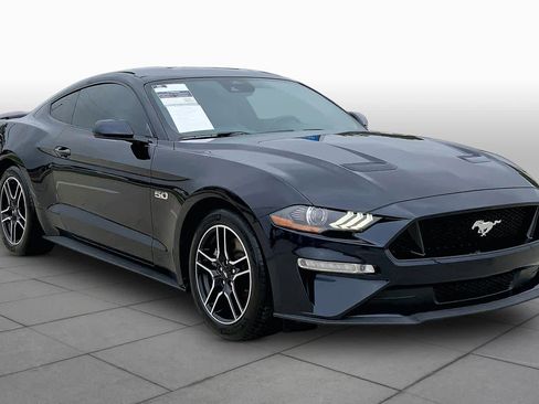 Used 2021 Ford Mustang GT RWD image 3