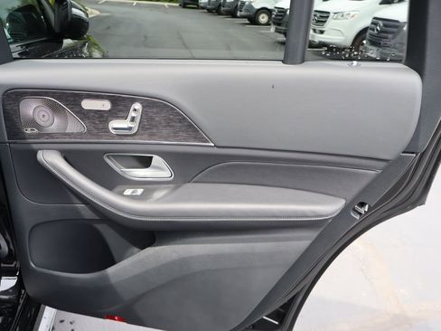 New 2026 Mercedes-Benz GLS 450 4MATIC image 17