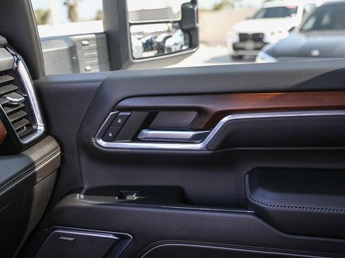 Used 2024 GMC Sierra 3500 Denali image 21