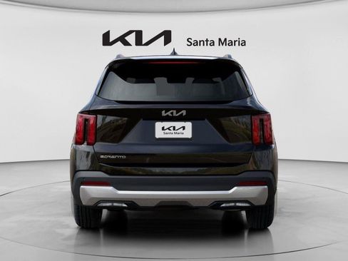 New 2026 Kia Sorento S image 13