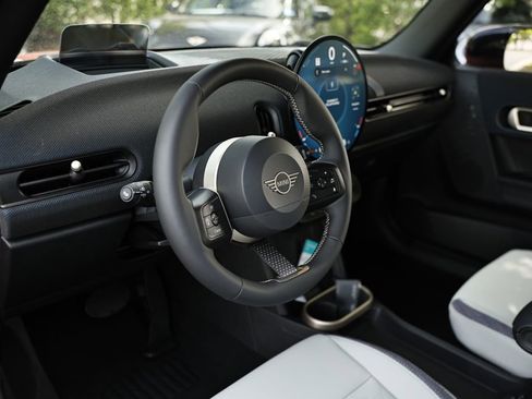New 2026 MINI Cooper 2-Door Hardtop FWD image 18