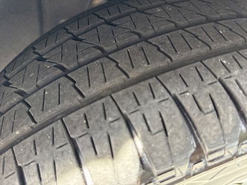 Used 2019 Cadillac Escalade ESV Luxury image 9