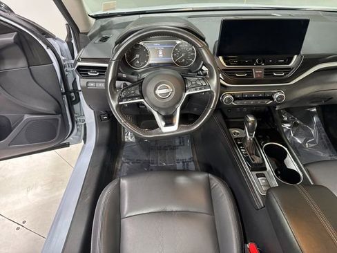Used 2024 Nissan Altima 2.5 SR w/ SR Premium Package AWD/4WD image 18