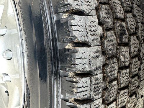 Used 2012 Ford E-250 and Econoline 250 w/ Insulation Pkg image 12