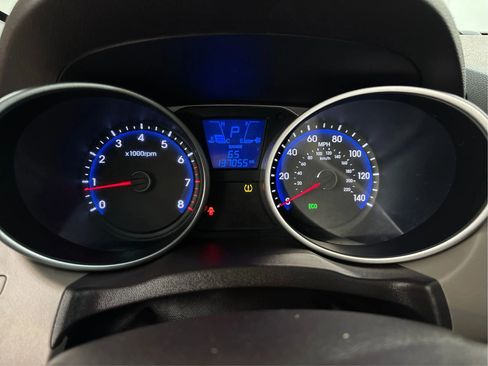 Used 2015 Hyundai Tucson SE AWD/4WD image 23