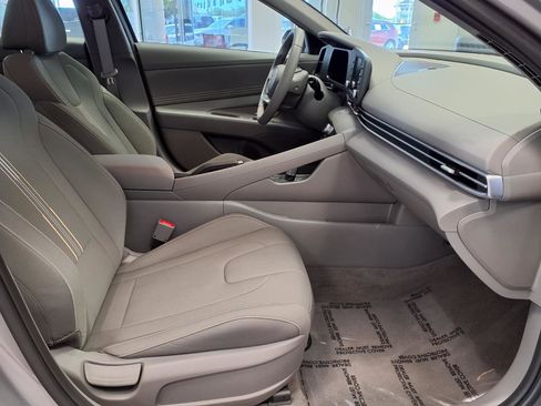 Used 2026 Hyundai Elantra Sport FWD image 10