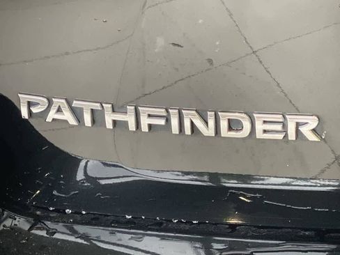 Used 2019 Nissan Pathfinder SL AWD/4WD image 11