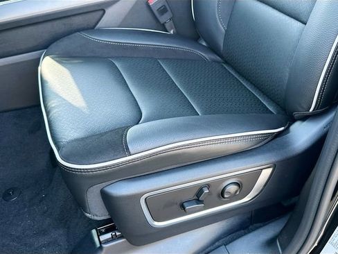 New 2026 RAM 1500 Laramie AWD/4WD image 21