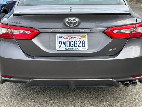 Used 2019 Toyota Camry SE image 16