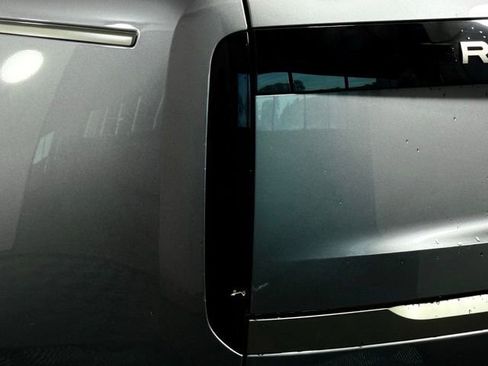 New 2026 Land Rover Range Rover SE image 16