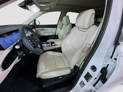 New 2026 Genesis GV70 2.5T Advanced AWD/4WD image 16