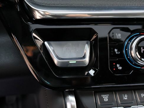 New 2026 GMC Sierra 3500 Denali w/ Denali Reserve Package image 33