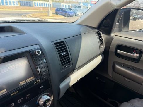 Used 2010 Toyota Sequoia Limited image 34