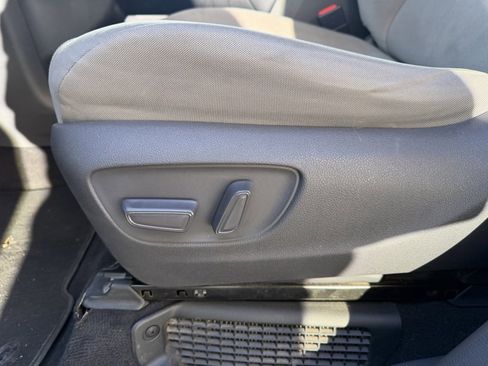 Used 2021 Toyota Sienna LE image 13