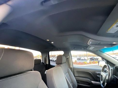 Used 2019 Chevrolet Silverado 1500 LT image 22