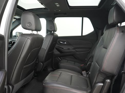 Used 2023 Chevrolet Traverse RS AWD/4WD image 16