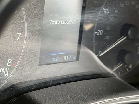 Used 2025 Toyota Corolla Cross LE FWD image 6