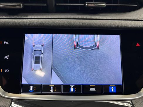 Used 2022 Cadillac XT5 Premium Luxury w/ Technology Package AWD/4WD image 29