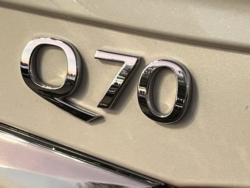 Certified 2019 INFINITI Q70 Luxe image 32
