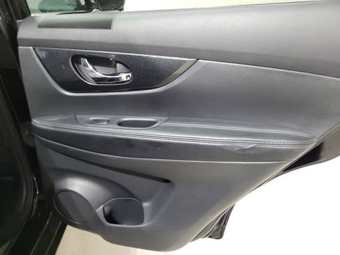 Used 2015 Nissan Rogue SL image 45