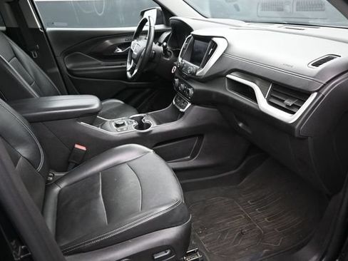 Used 2023 GMC Terrain SLT w/ Infotainment Package II AWD/4WD image 19
