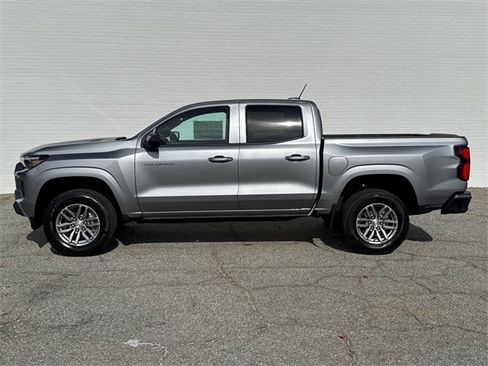 New 2026 Chevrolet Colorado LT image 2