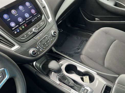 Used 2023 Chevrolet Malibu LT image 24