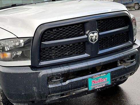 Used 2016 RAM 2500 Tradesman w/ Popular Equipment Group image 29