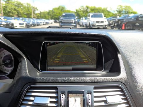 Used 2014 Mercedes-Benz E 350 Cabriolet image 21