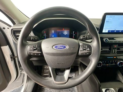 Used 2025 Ford Escape Active AWD/4WD image 11